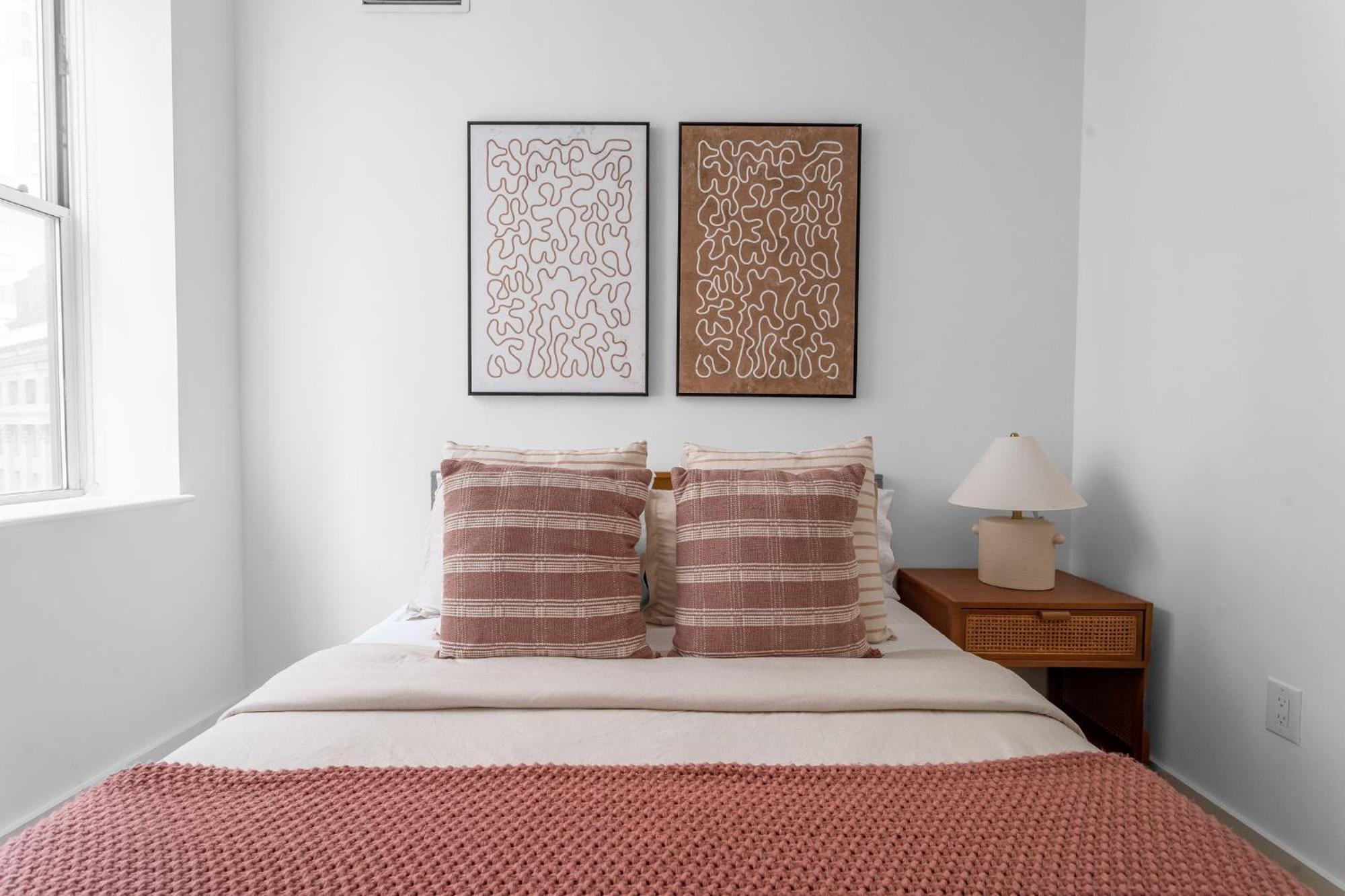 Apartment Comfort And Charm 2br 1bath *